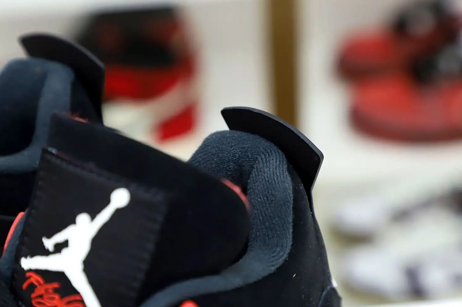 AIR 'RED Kimikick RETRO 4 THUNDER' JORDAN 0417